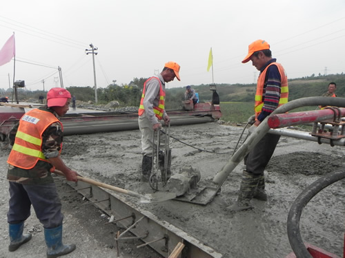 ���조��������+��ģʽ��������ͨ��ǿ�޽���ҵ���˲���